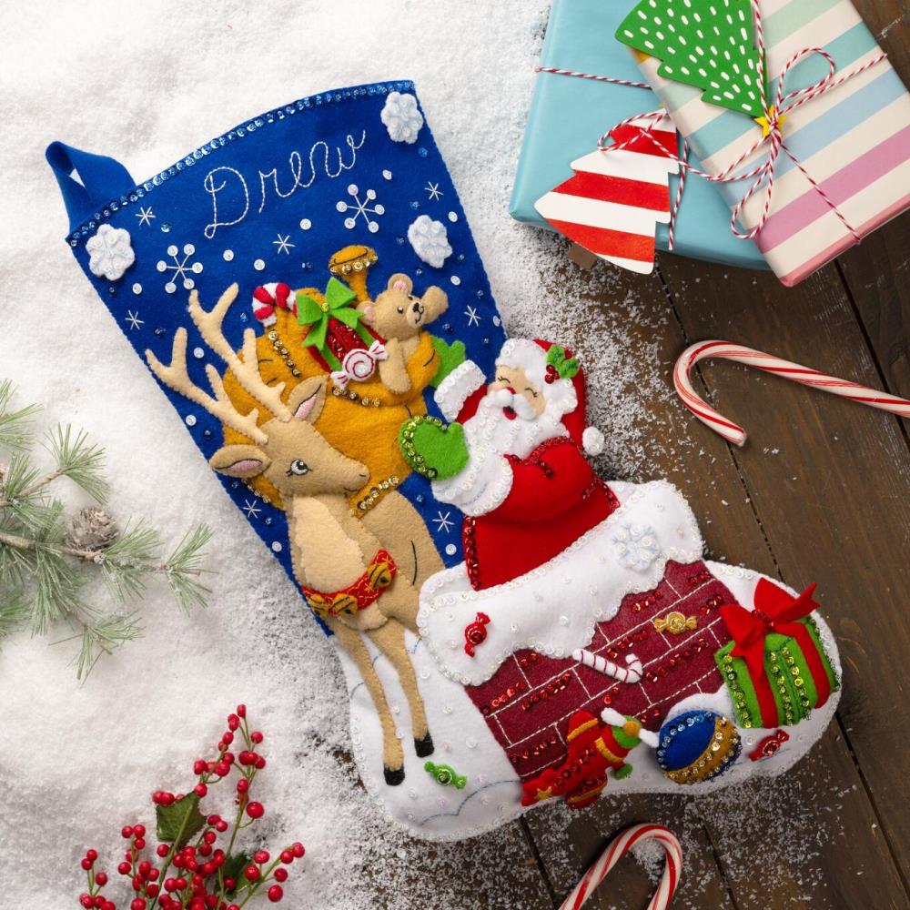 DMG DIY Bucilla Santas Toy Delivery Christmas Felt Stocking Kit 89709E