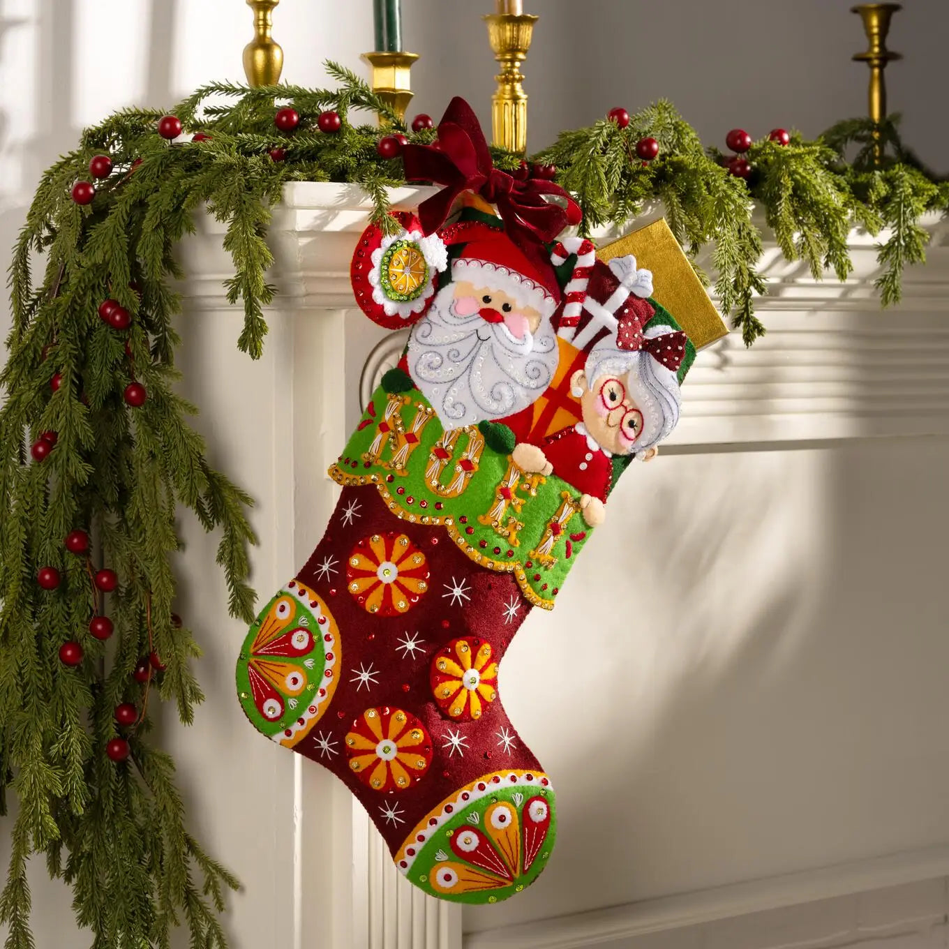 DIY Bucilla Noel Nostalgia Santa Mrs Claus Christmas Felt Stocking Kit
