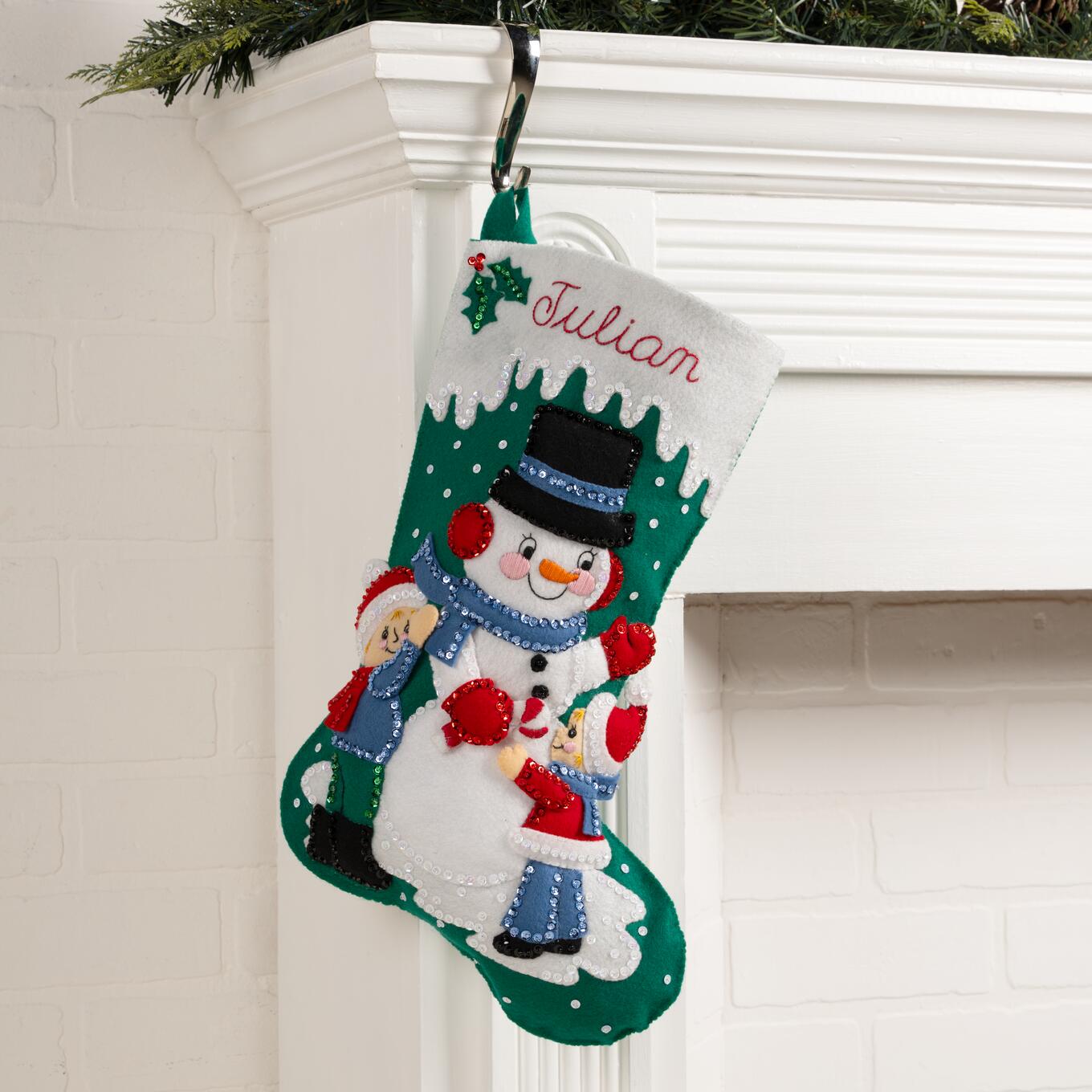 DIY Bucilla Wintertime Buddies Snowman Christmas Felt Stocking Kit