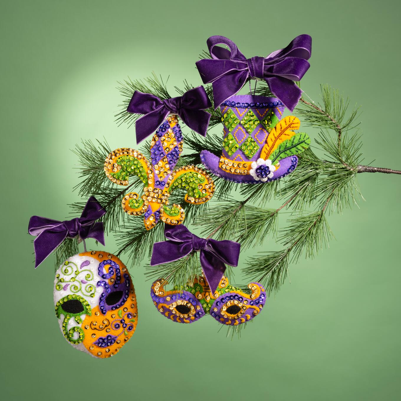 DIY Bucilla Mardi Gras Theatre Mask Felt Ornament Kit 89757