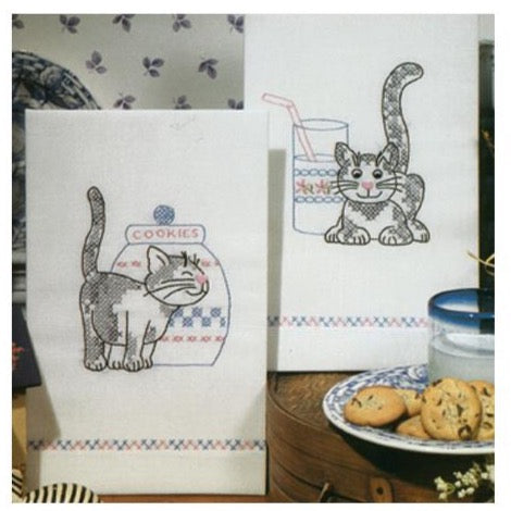 DIY Design Works Kittens Cookie Jar Stamped Embroidery Hand Towel Kit