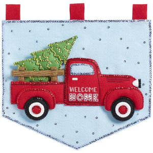 DIY Bucilla Seasonal Truck Welcome Sign Christmas Wall Felt Craft Kit 89290E