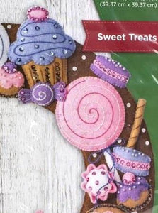 DIY Bucilla Sweet Treats Christmas Cake Cookie Cocoa Felt Wreath Craft Kit 86838