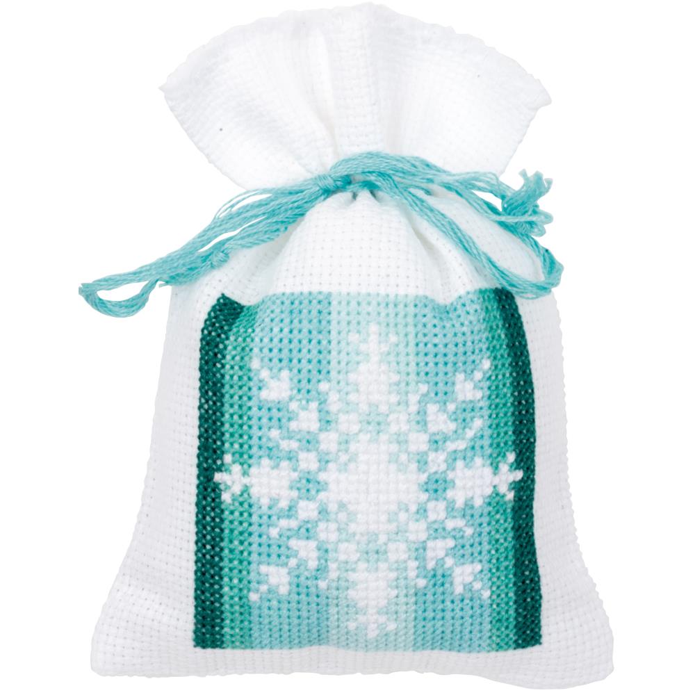 DIY Vervaco Winter Nordic Christmas Potpourri Gift Bag Counted Cross Stitch Kit
