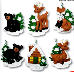 DIY Bucilla Santas Black Bear Cabin Christmas Holiday Felt Ornament Kit 86947E