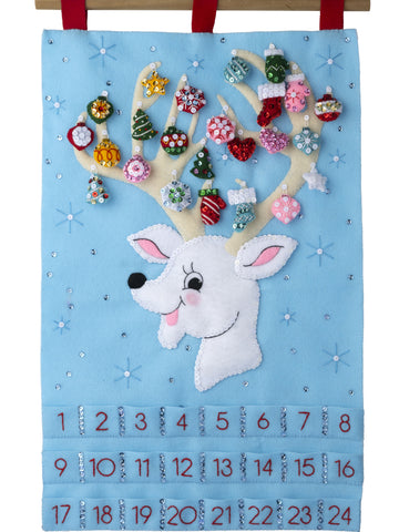 DIY Bucilla Reindeer Countdown Christmas Advent Calendar Felt Craft Kit 89569E