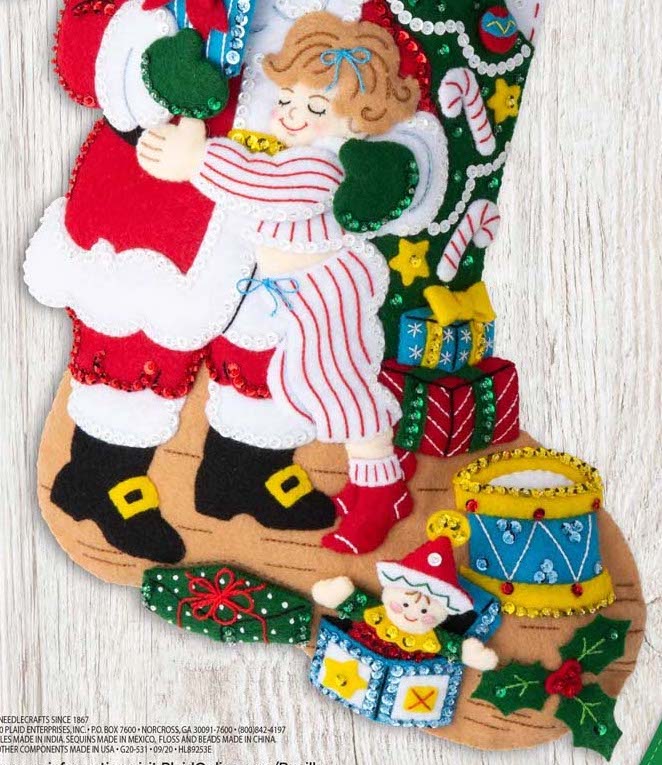DIY Bucilla Santa on the Go Travel Christmas Felt Tree Ornament Kit 89281E  – Craft and Treasure Cove