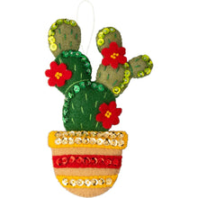Load image into Gallery viewer, DIY Bucilla Holiday House Plants Summer Felt Ornament Kit 89634E